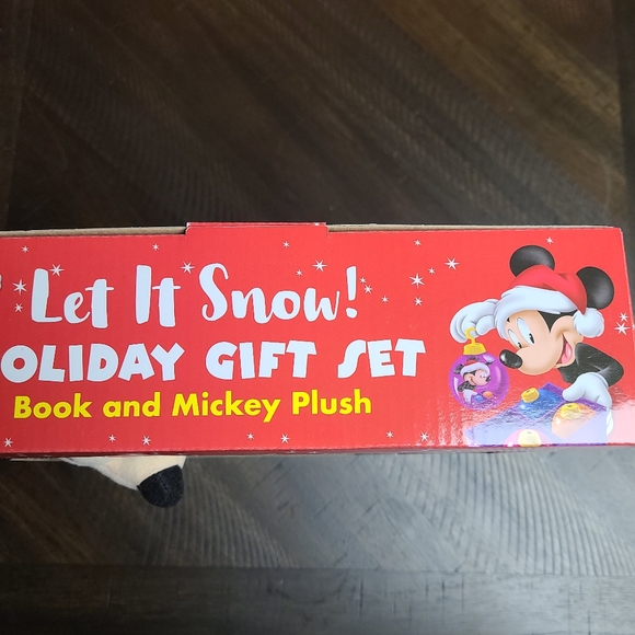 Mickey Mouse Clubhouse Book and Plush Mickey Mouse - Picture 3 of 3